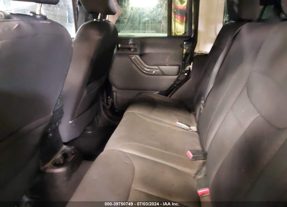 2014 JEEP WRANGLER UNLIMITED SPORT VIN: 1C4BJWDG5EL321215