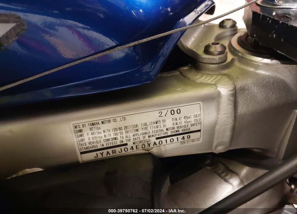 2000 YAMAHA YZFR6 L VIN: JYARJ04E0YA010149