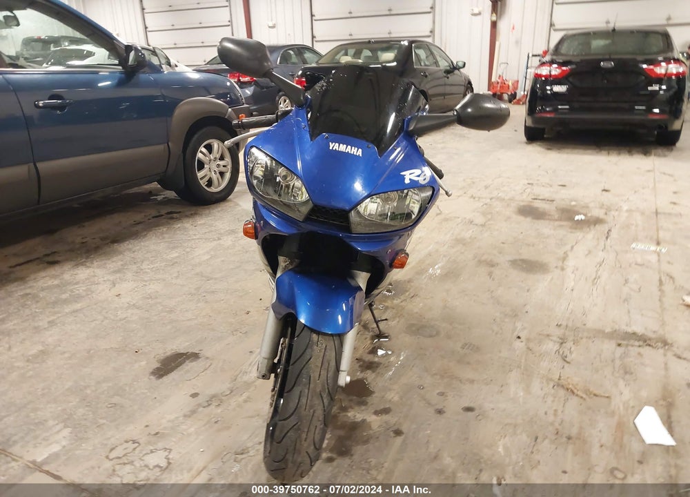 2000 YAMAHA YZFR6 L VIN: JYARJ04E0YA010149