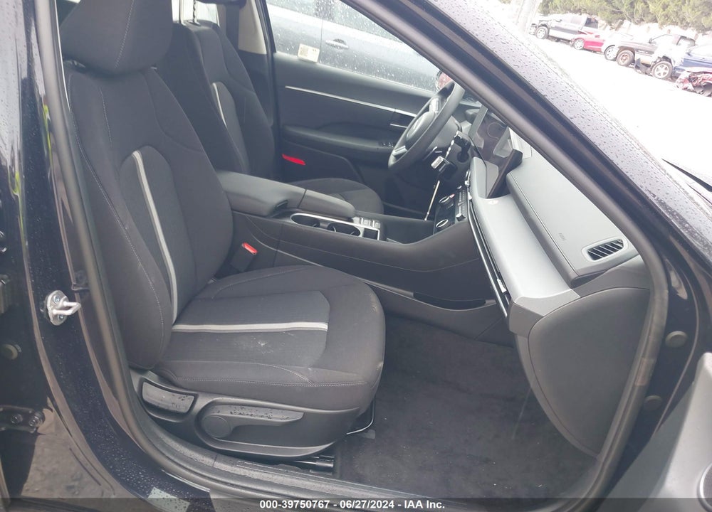 2024 HYUNDAI SONATA SEL VIN: KMHL64JA2RA394694
