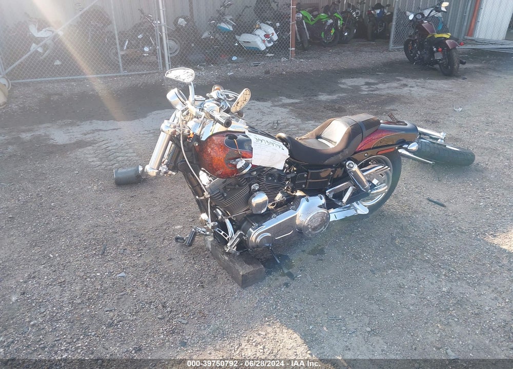 2009 HARLEY-DAVIDSON FXDFSE VIN: 1HD1PX8139K975775