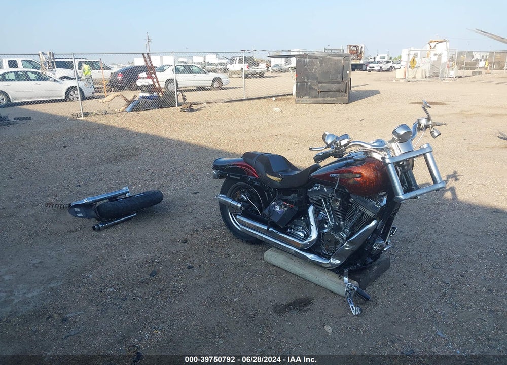 2009 HARLEY-DAVIDSON FXDFSE VIN: 1HD1PX8139K975775
