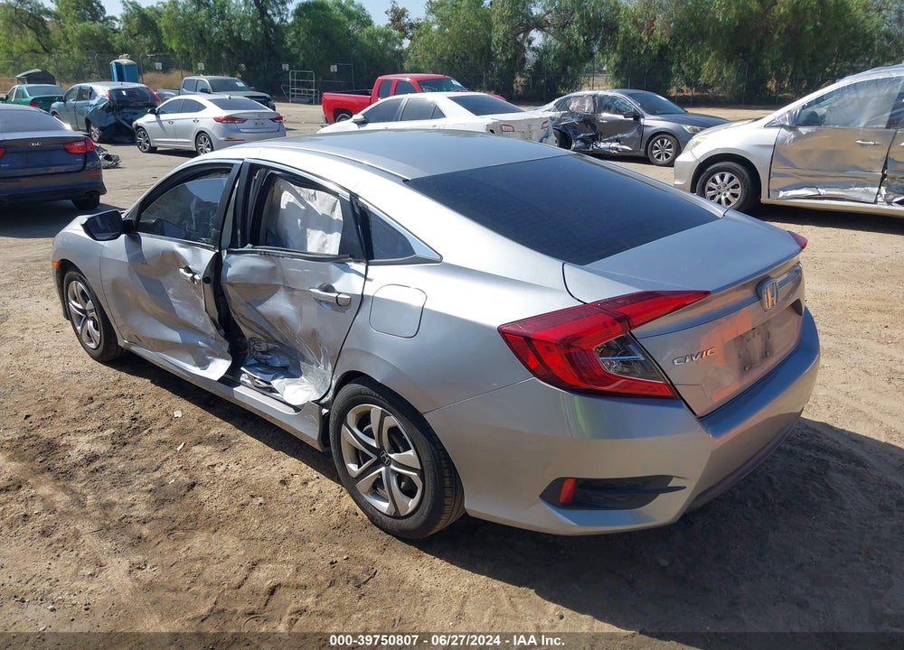 2018 HONDA CIVIC LX VIN: 2HGFC2F56JH557235