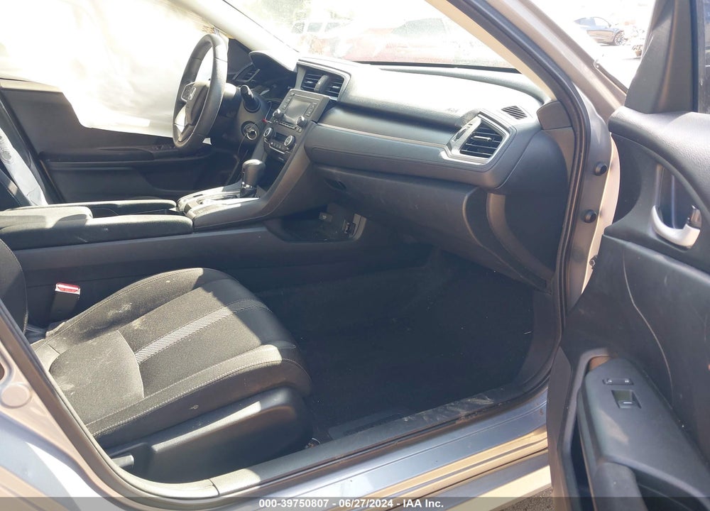 2018 HONDA CIVIC LX VIN: 2HGFC2F56JH557235