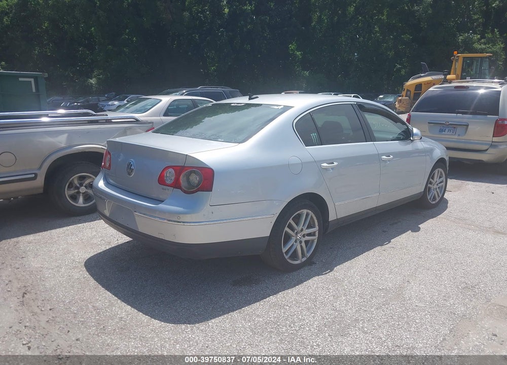 2008 VOLKSWAGEN PASSAT LUX VIN: WVWEK93C38E009350