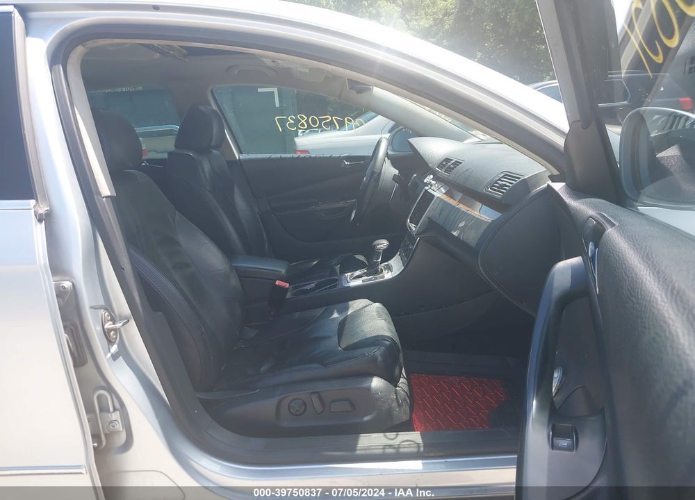 2008 VOLKSWAGEN PASSAT LUX VIN: WVWEK93C38E009350