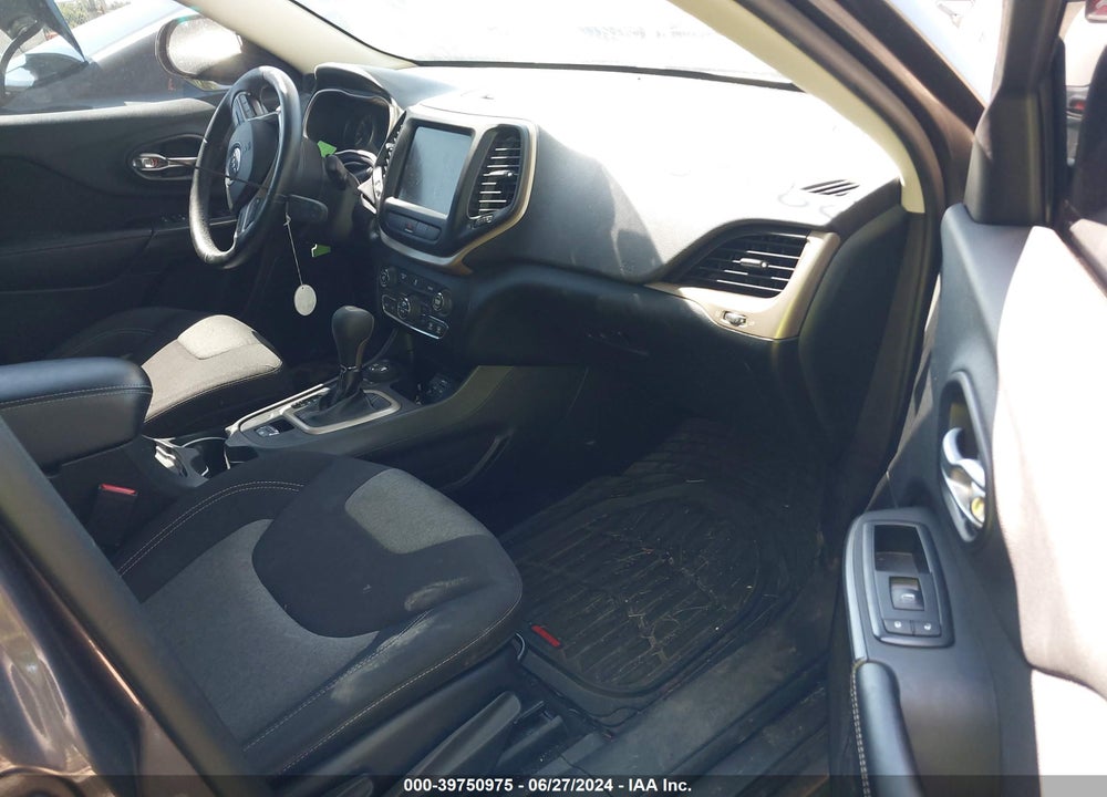 2014 JEEP CHEROKEE VIN: 1C4PJMCB9EW138611