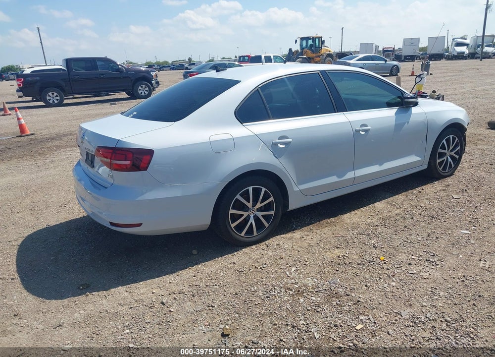 2017 VOLKSWAGEN JETTA 1.4T SE VIN: 3VWB67AJ1HM277432
