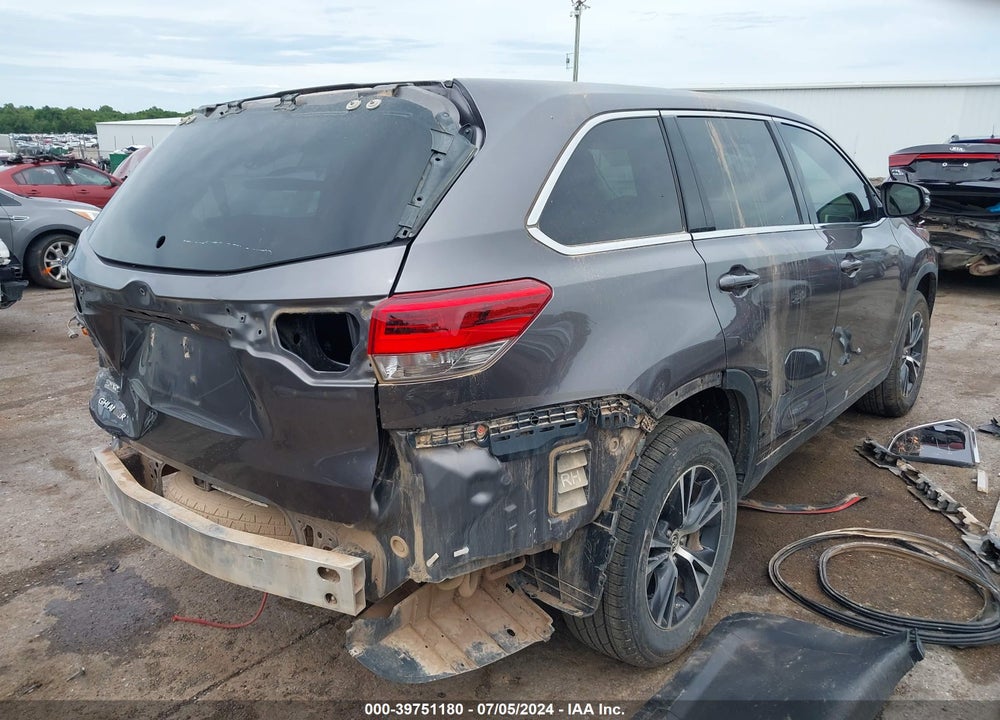 2019 TOYOTA HIGHLANDER LE VIN: 5TDZZRFH6KS368794