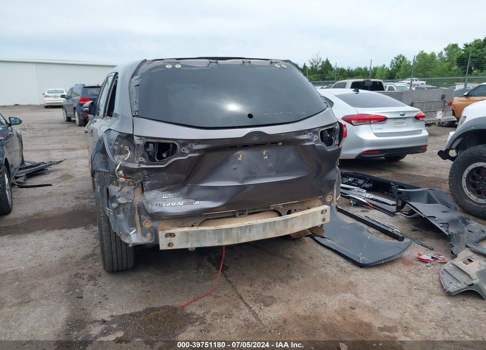 2019 TOYOTA HIGHLANDER LE VIN: 5TDZZRFH6KS368794