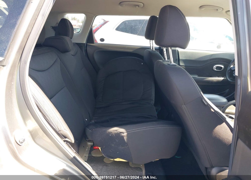 2018 KIA SOUL VIN: KNDJN2A24J7560453