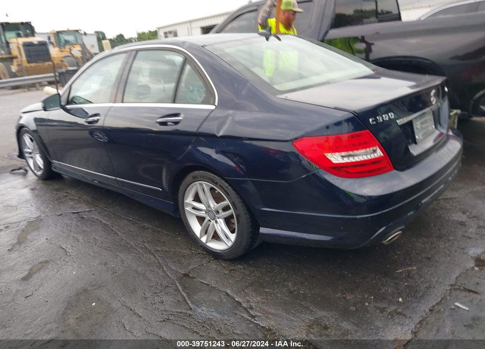 2013 MERCEDES-BENZ C 300 LUXURY 4MATIC/SPORT 4MATIC VIN: WDDGF8AB4DR275275