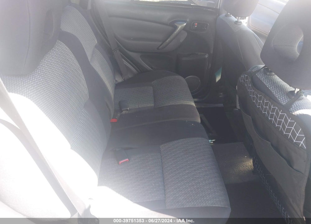 2005 TOYOTA RAV4 VIN: JTEHD20V250037472