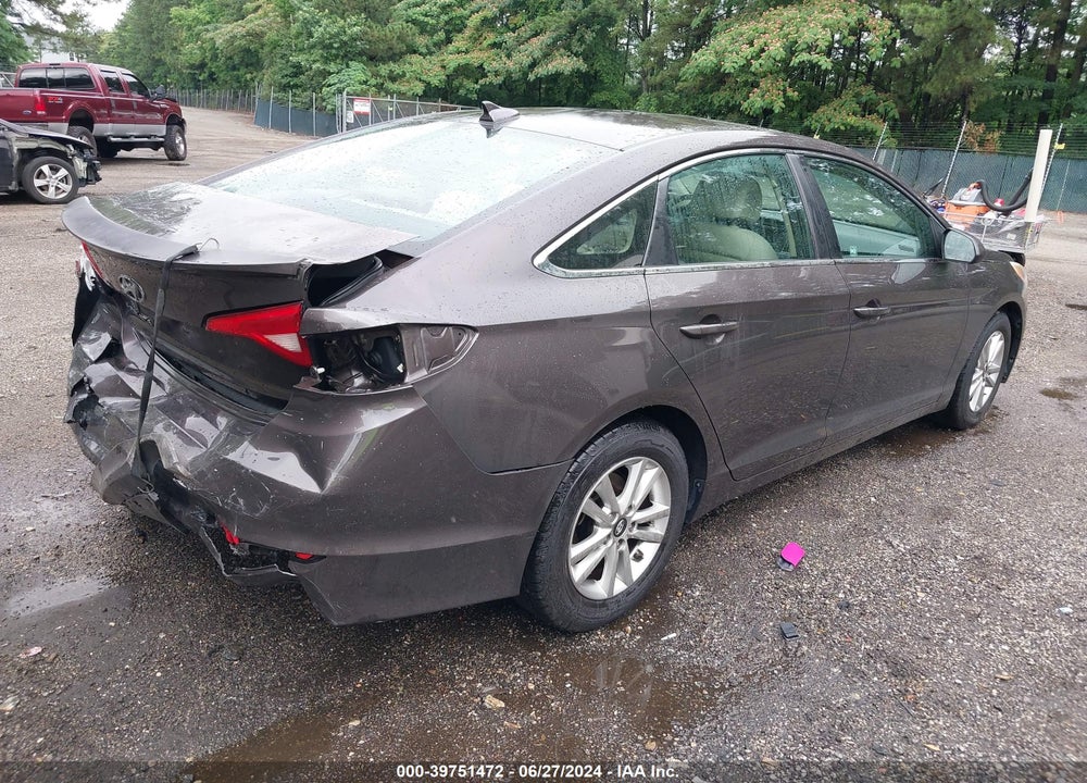 2015 HYUNDAI SONATA SE VIN: 5NPE24AF3FH243193