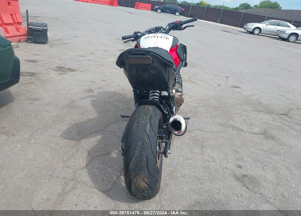 2018 HONDA CB650 F VIN: MLHRC7515J5000053