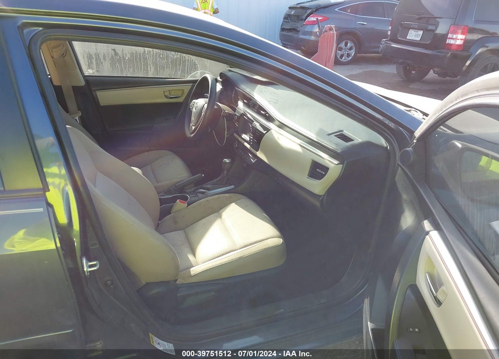 2015 TOYOTA COROLLA LE VIN: 5YFBURHE1FP301313