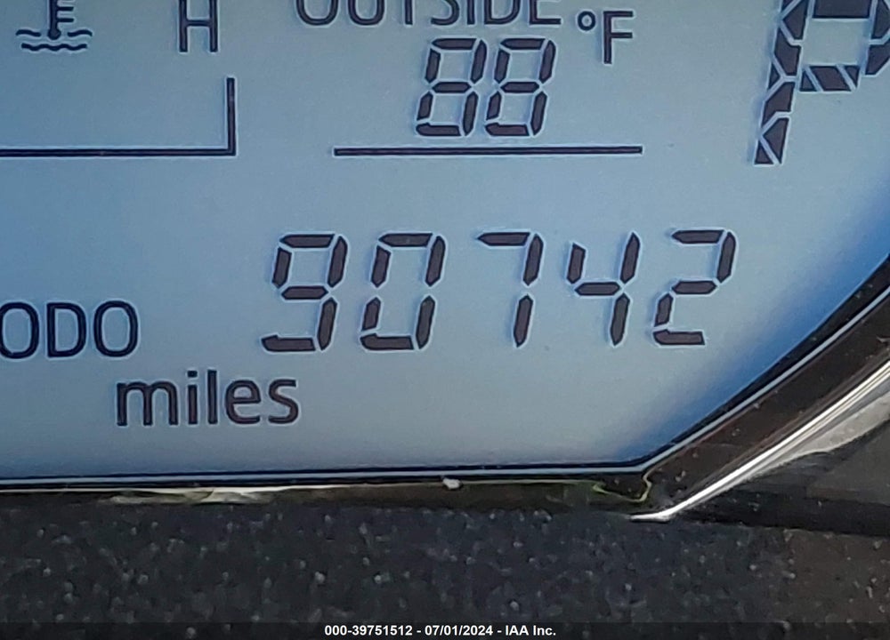 2015 TOYOTA COROLLA LE VIN: 5YFBURHE1FP301313
