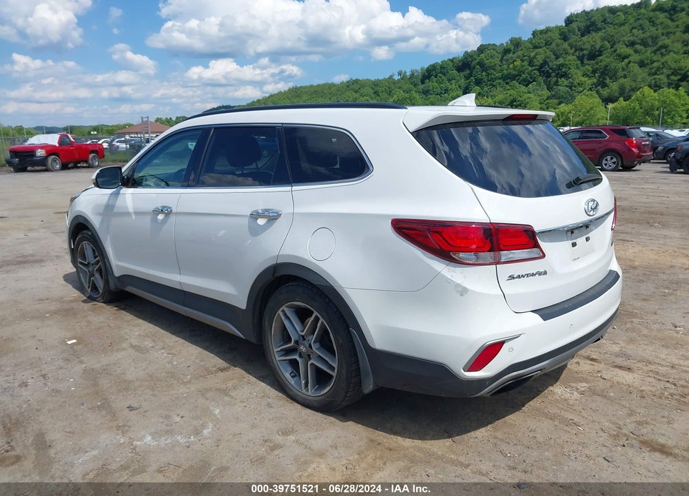 2018 HYUNDAI SANTA FE VIN: KM8SRDHF0JU283388