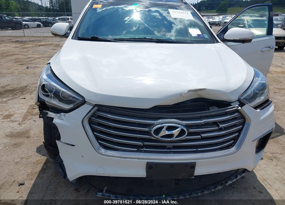2018 HYUNDAI SANTA FE VIN: KM8SRDHF0JU283388