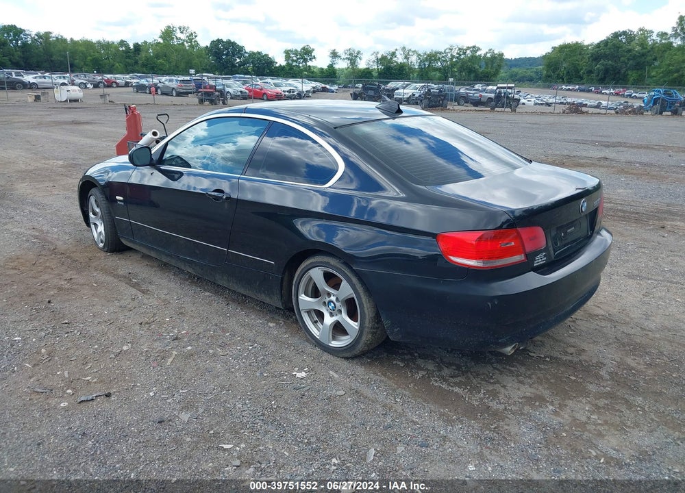 2010 BMW 328I XDRIVE VIN: WBAWV5C57AP082086