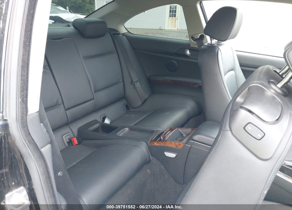 2010 BMW 328I XDRIVE VIN: WBAWV5C57AP082086