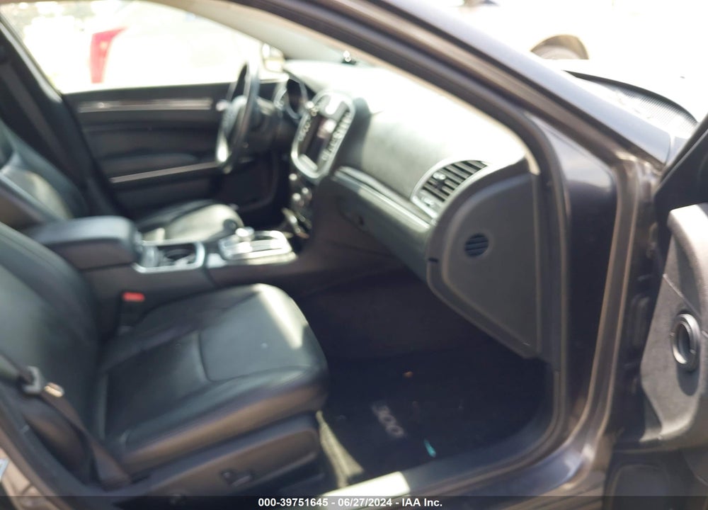 2017 CHRYSLER 300 VIN: 2C3CCAAG7HH511853