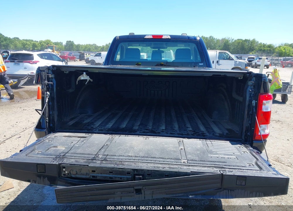 2021 FORD F-150 XL VIN: 1FTMF1E58MKE33618