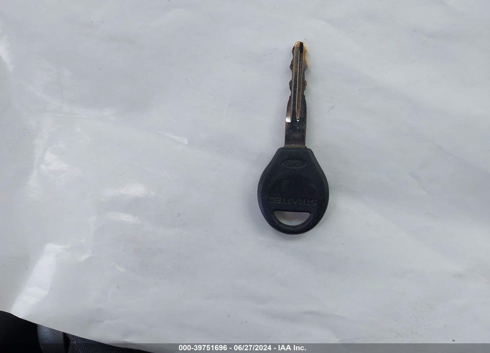 2014 NISSAN VERSA 1.6 SV VIN: 3N1CN7AP5EL811082