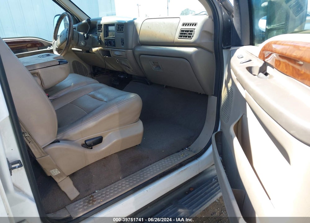 2001 FORD F-250 LARIAT/XL/XLT VIN: 1FTNW21FX1EA02135