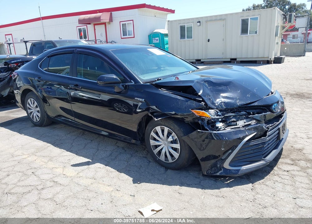 2021 TOYOTA CAMRY LE HYBRID VIN: 4T1C31AK8MU566413