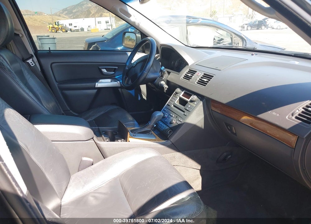 2006 VOLVO XC90 2.5T VIN: YV4CZ592161268043