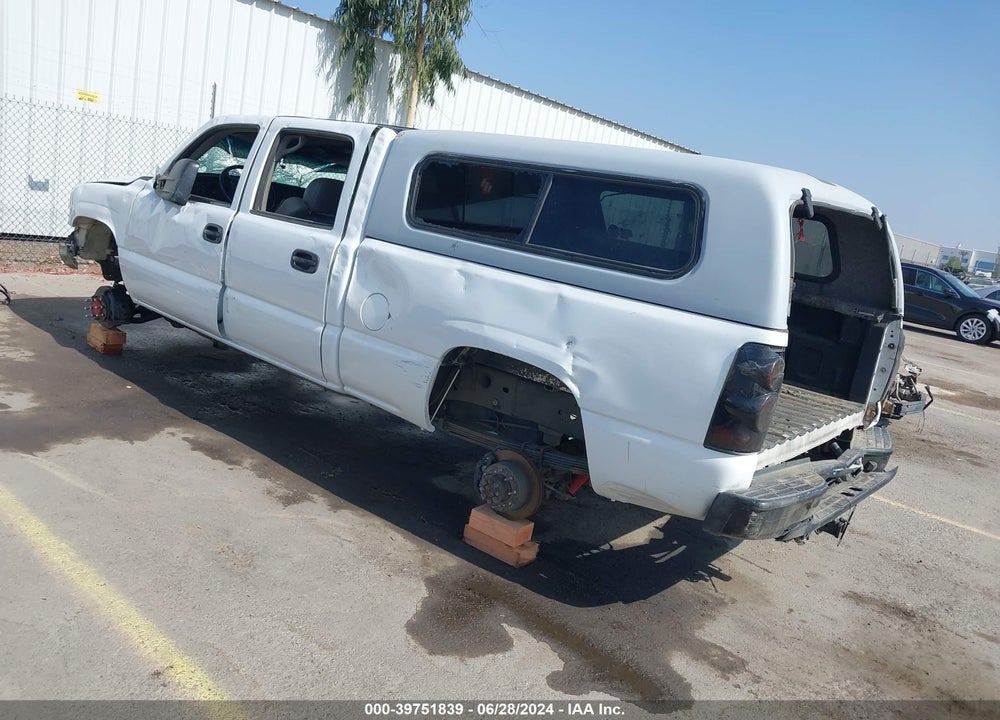 2002 GMC SIERRA 2500HD SLE VIN: 1GTHK23U22F188186