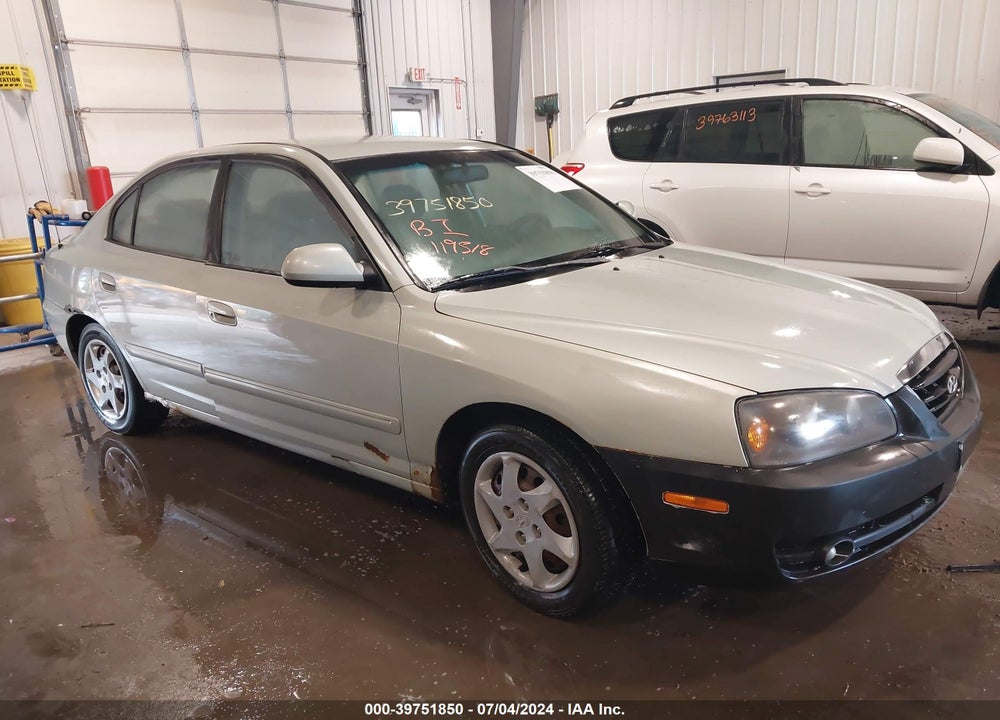 2004 HYUNDAI ELANTRA GLS/GT VIN: KMHDN46D34U875524