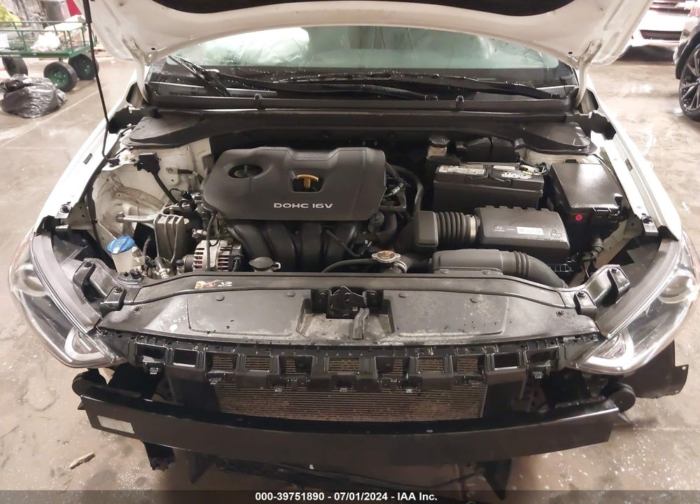 2017 HYUNDAI ELANTRA SE VIN: 5NPD84LF8HH198505