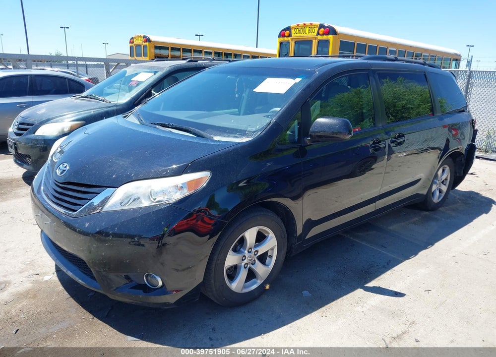 2013 TOYOTA SIENNA LE V6 8 PASSENGER VIN: 5TDKK3DC6DS334822