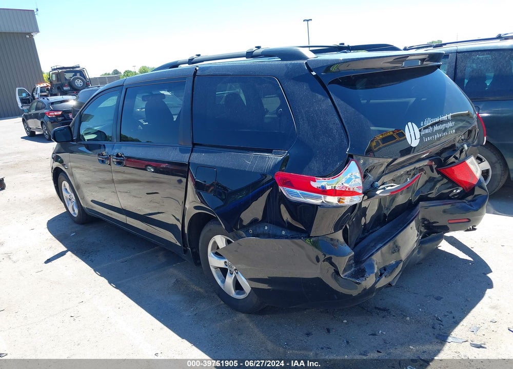 2013 TOYOTA SIENNA LE V6 8 PASSENGER VIN: 5TDKK3DC6DS334822