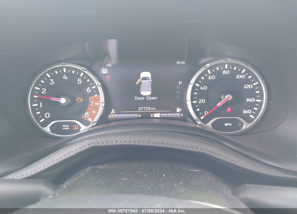 2021 JEEP RENEGADE LATITUDE FWD VIN: ZACNJCBB9MPM24034