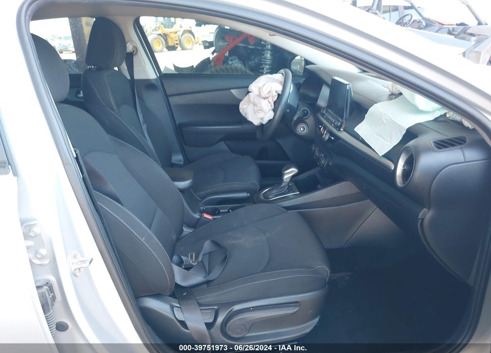 2021 KIA FORTE LXS VIN: 3KPF24AD8ME363401