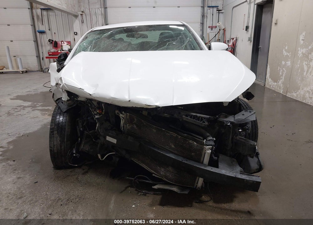 2019 HYUNDAI ELANTRA SE VIN: 5NPD74LF8KH471209