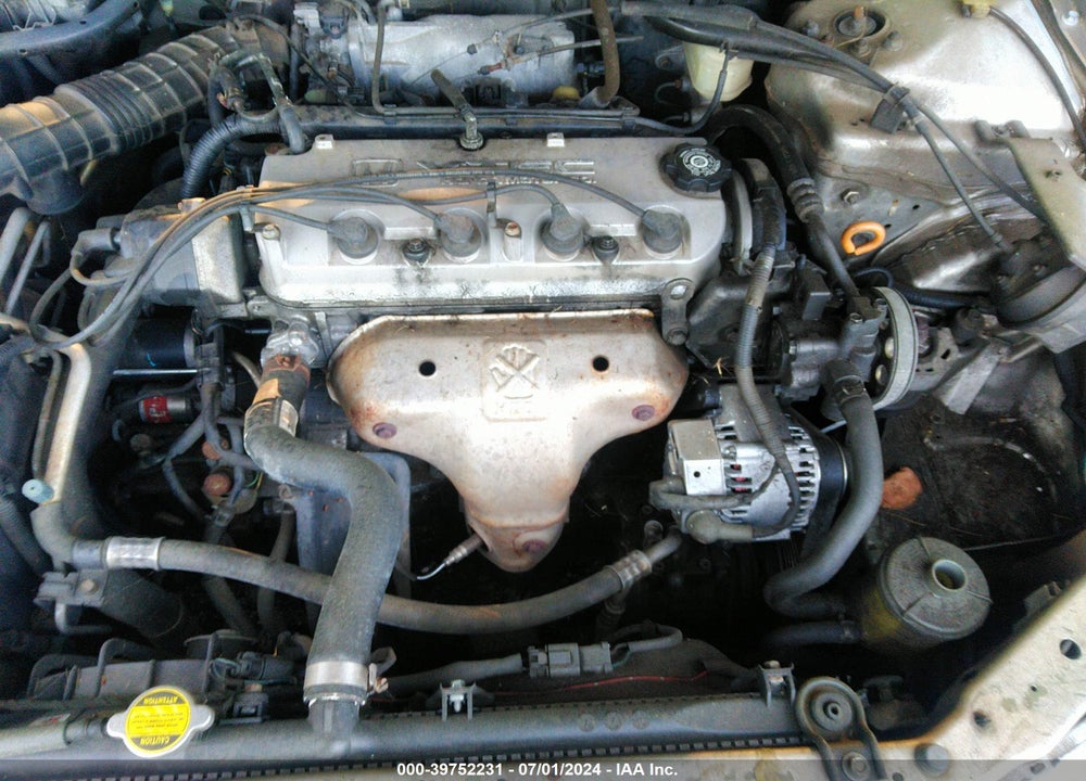 1998 HONDA ACCORD LX VIN: 1HGCG5648WA066705