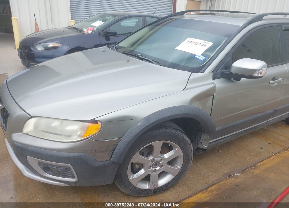 2008 VOLVO XC70 3.2 VIN: YV4BZ982381020044
