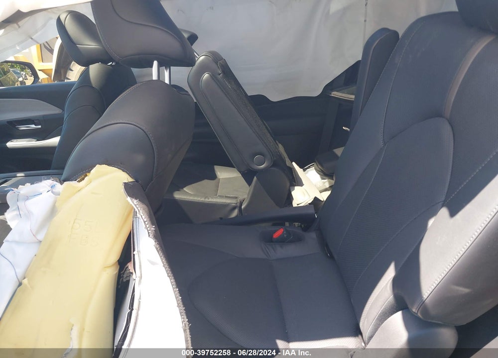 2024 TOYOTA GRAND HIGHLANDER PLATINUM VIN: 5TDAAAB5XRS042203