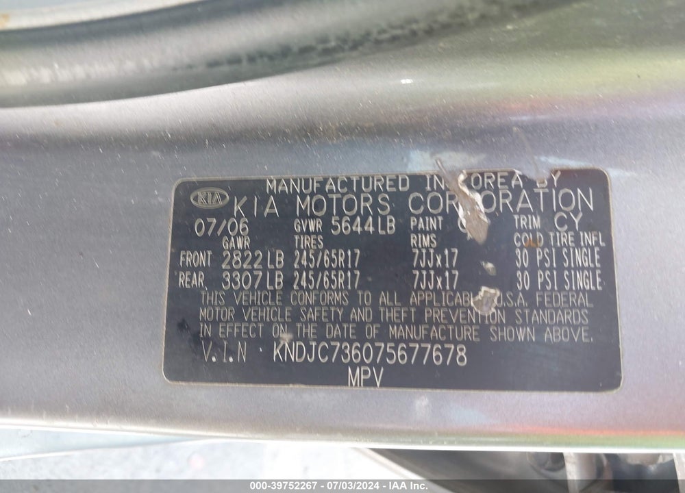 2007 KIA SORENTO LX VIN: KNDJC736075677678