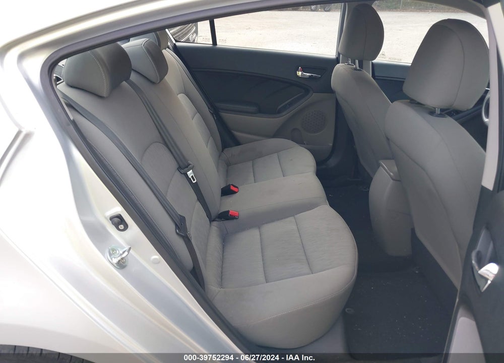 2016 KIA FORTE LX VIN: KNAFK4A66G5533253