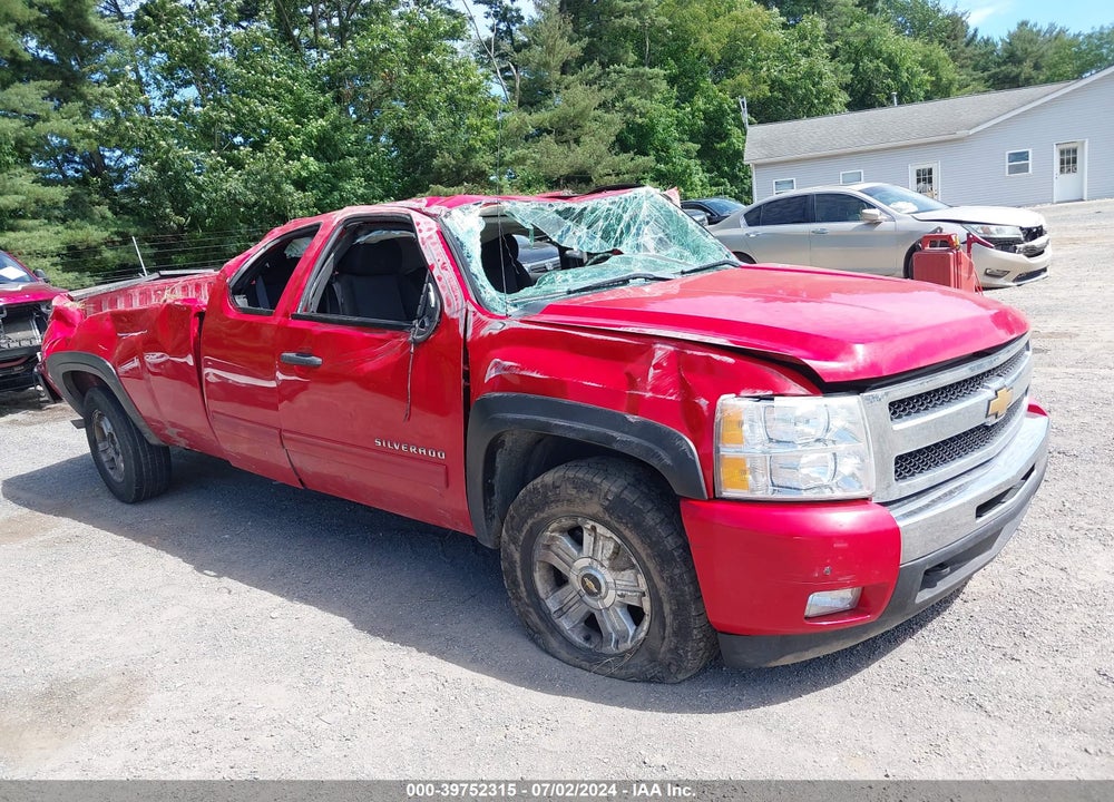 2011 CHEVROLET SILVERADO 1500 LT VIN: 1GCRKSE01BZ460112