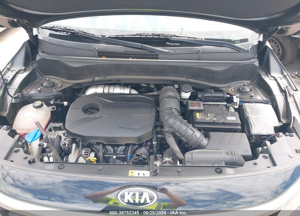 2021 KIA SELTOS SX TURBO VIN: KNDETCA22M7188015