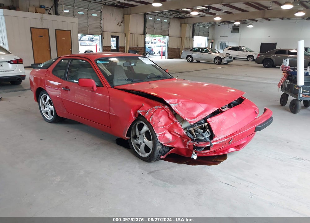 1983 PORSCHE 944 VIN: WP0AA094XDN456989