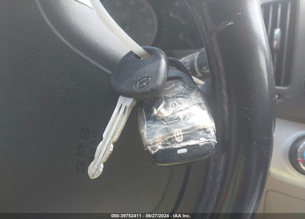 2007 HYUNDAI ELANTRA GLS/LIMITED/SE VIN: KMHDU46D47U110264