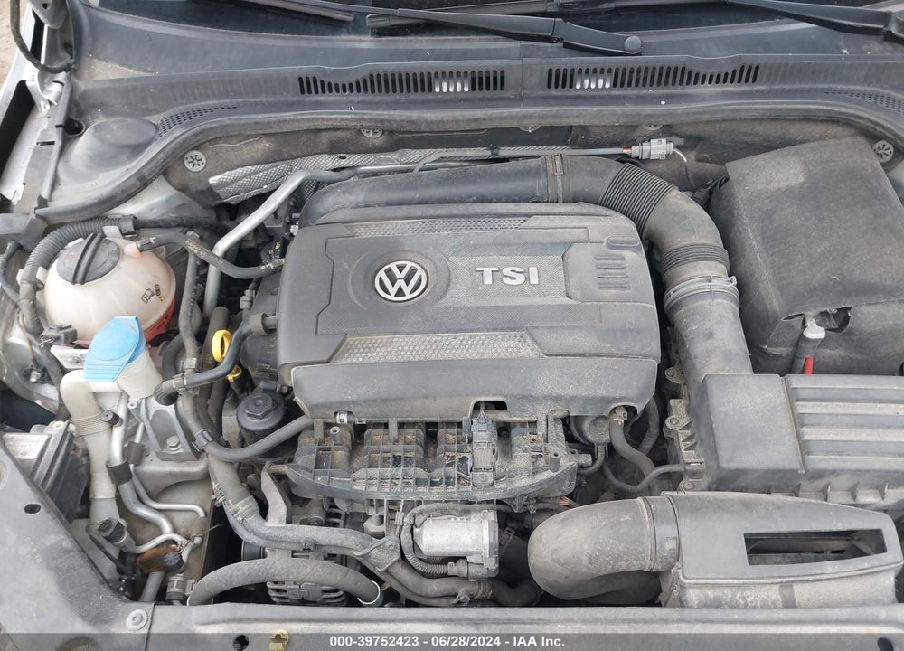 2015 VOLKSWAGEN JETTA 2.0T GLI SEL VIN: 3VW4S7AJ5FM255063