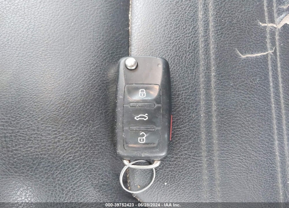 2015 VOLKSWAGEN JETTA 2.0T GLI SEL VIN: 3VW4S7AJ5FM255063